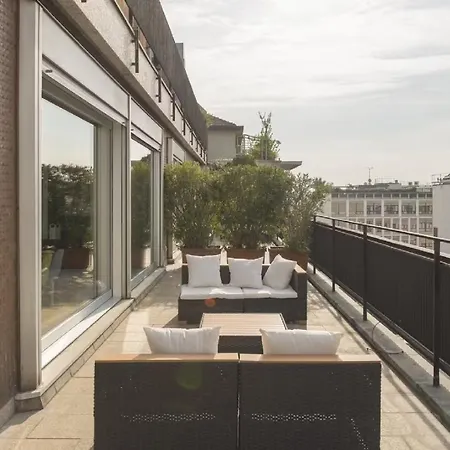 Apartment With View In 6 Perss